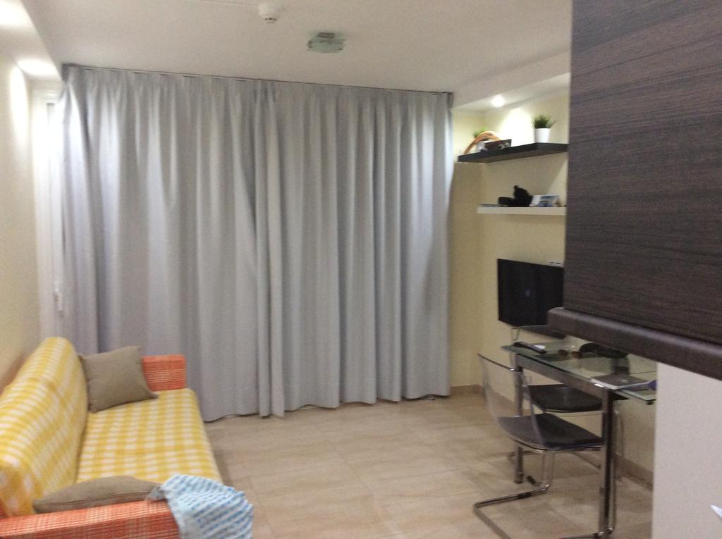 Apartment With Terrace In Playa De Las Americas Экстерьер фото