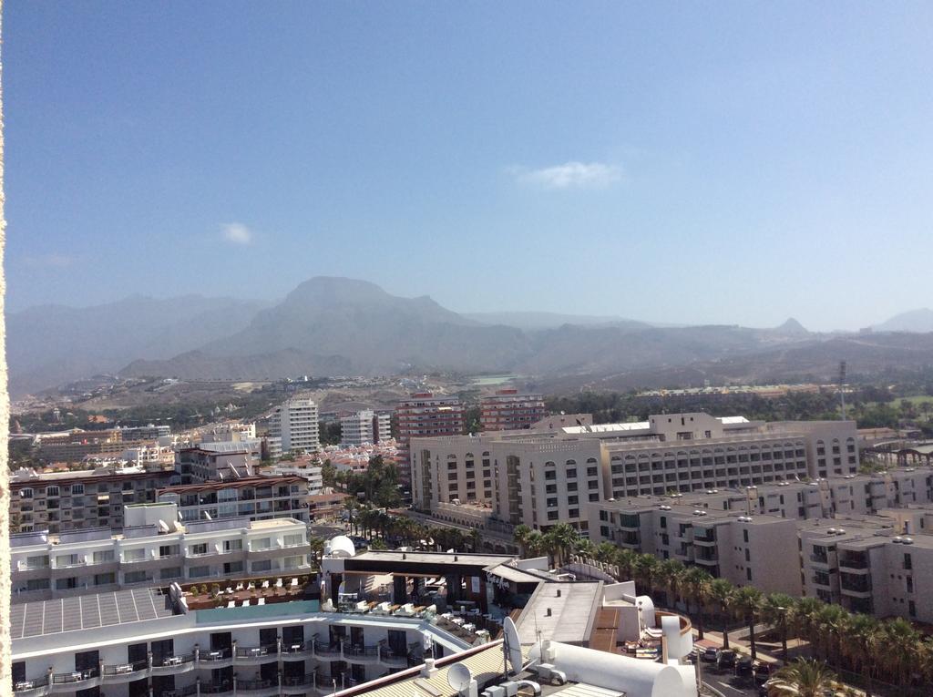 Apartment With Terrace In Playa De Las Americas Экстерьер фото
