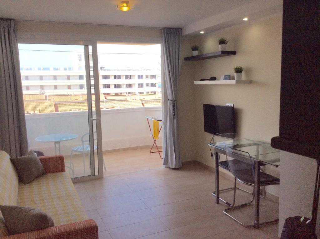 Apartment With Terrace In Playa De Las Americas Экстерьер фото