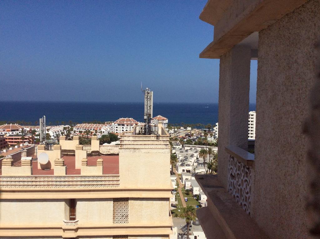 Apartment With Terrace In Playa De Las Americas Экстерьер фото