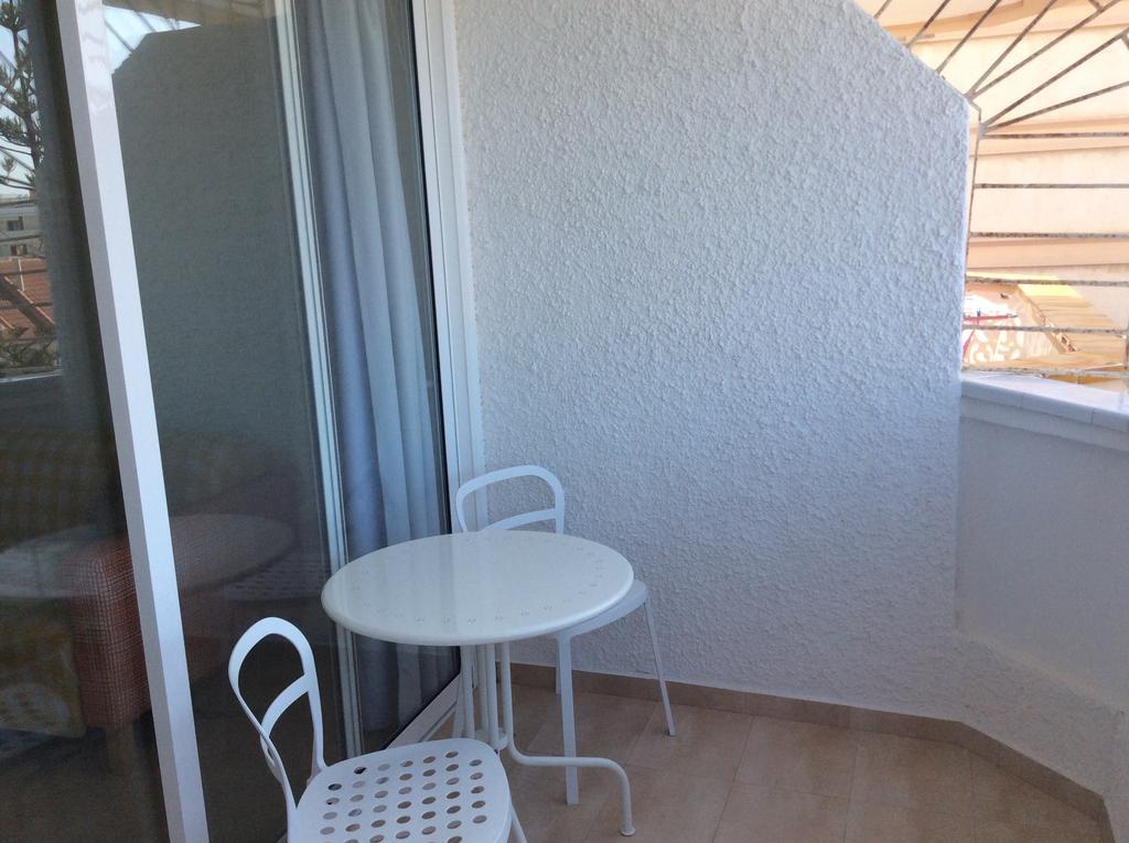 Apartment With Terrace In Playa De Las Americas Экстерьер фото