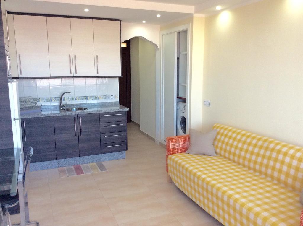 Apartment With Terrace In Playa De Las Americas Экстерьер фото