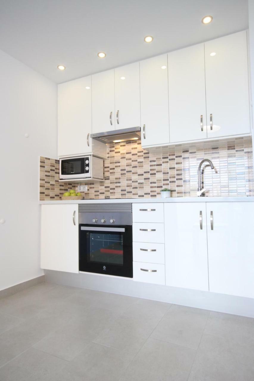 Apartment With Terrace In Playa De Las Americas Экстерьер фото